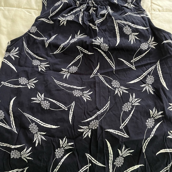 Ann Taylor Factory - Picture 6 of 7